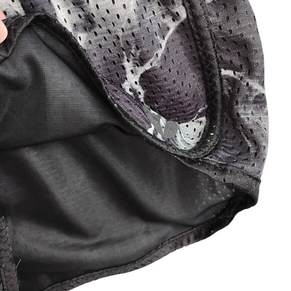 Hurley Running Shorts Size Medium Black and Gray Laser Perforated Fully Lined - Picture 7 of 9